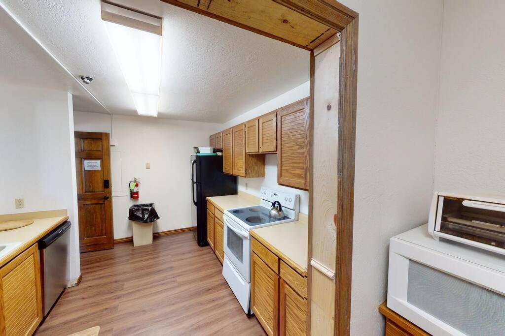 Majestic Pool-spa Ski-in Out Gym, Sauna, Laundry, Bbq *